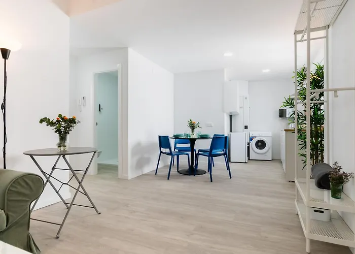 Triana Holidays 2 Σεβίλλη